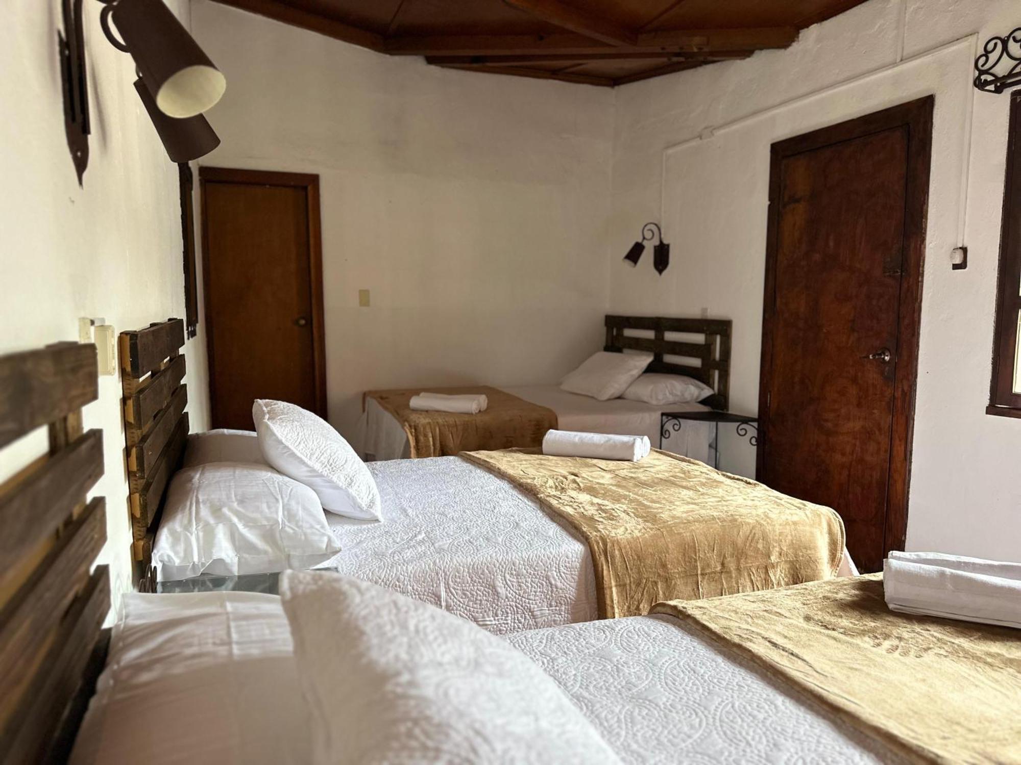 Hotel Casa Blanca Antigua Guatemala Экстерьер фото