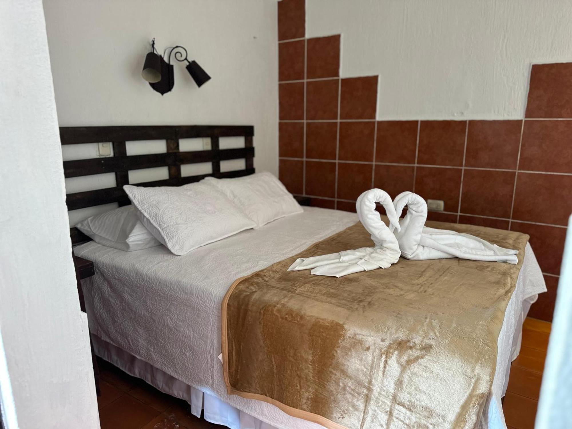 Hotel Casa Blanca Antigua Guatemala Экстерьер фото