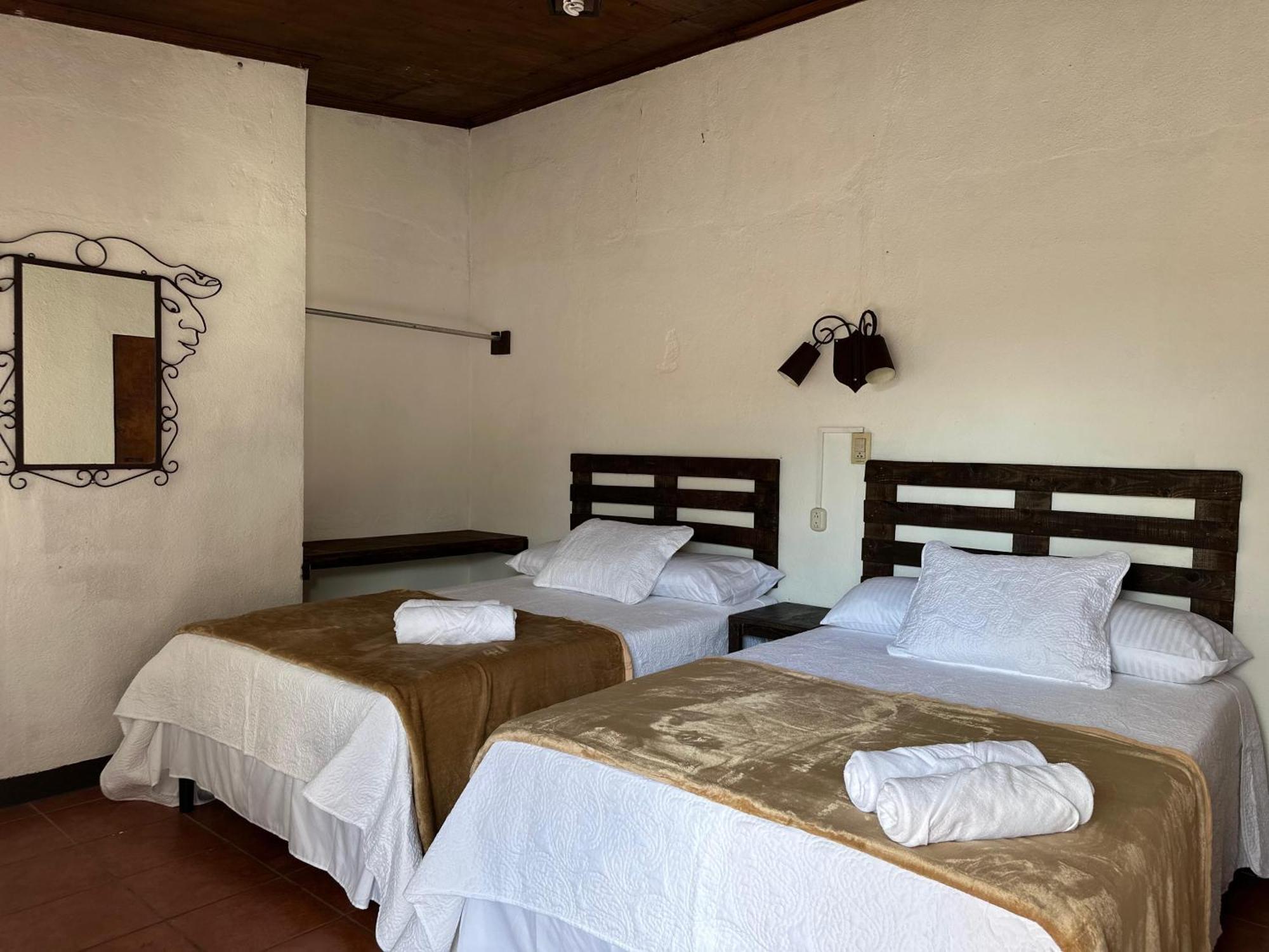 Hotel Casa Blanca Antigua Guatemala Экстерьер фото